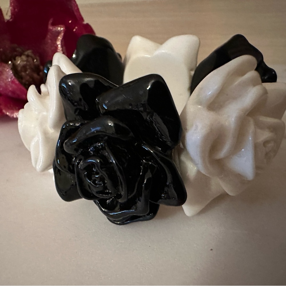 Flower strech bracelet